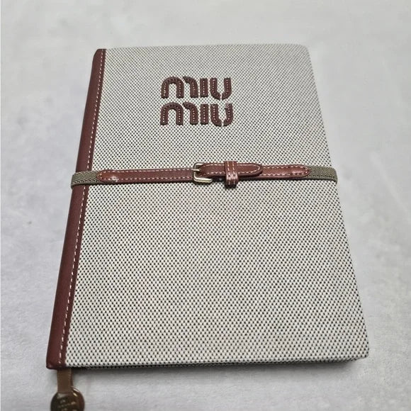 AGENDA MIU MIU